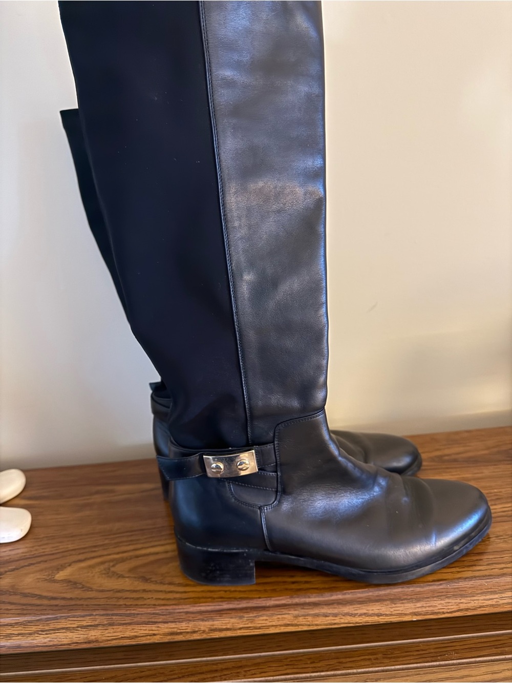 Brown’s knee high black leather boots size 40
